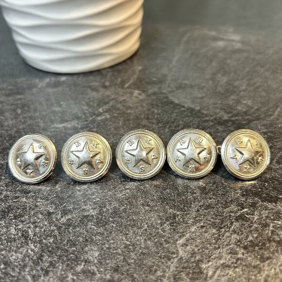 5- Post War Waterbury Button Co TEXAS Star Coat Buttons 23mm Nickel - Picture 1 of 7